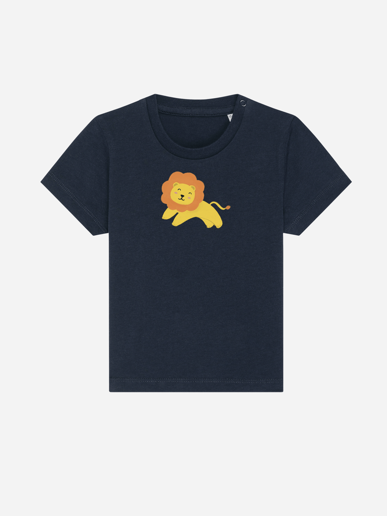 Personalisierbares Bio-T-Shirt für Babys mit Löwen-Motiv, ideal fürs Spielen und als Geschenk.