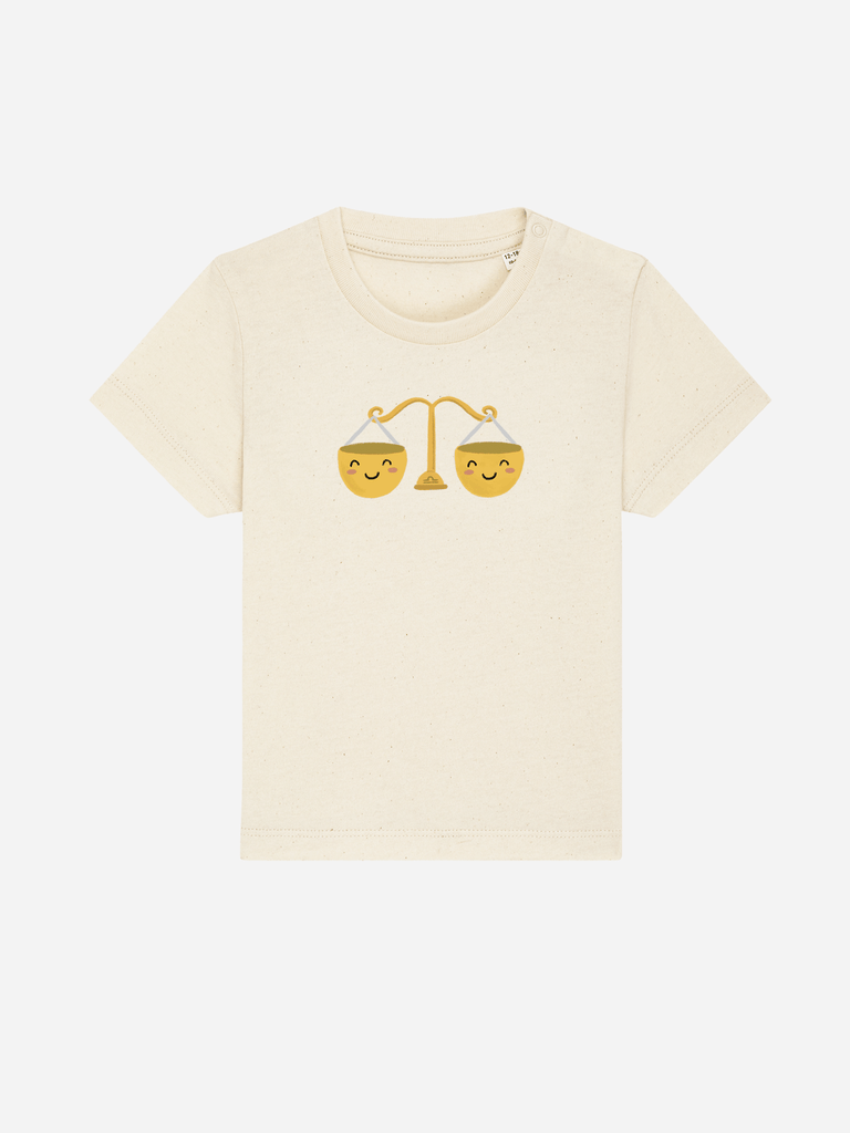 Bio-Kleinkind T-Shirt 'Sternzeichen Waage' - personalisierbar Farbe: Natur Vorderansicht