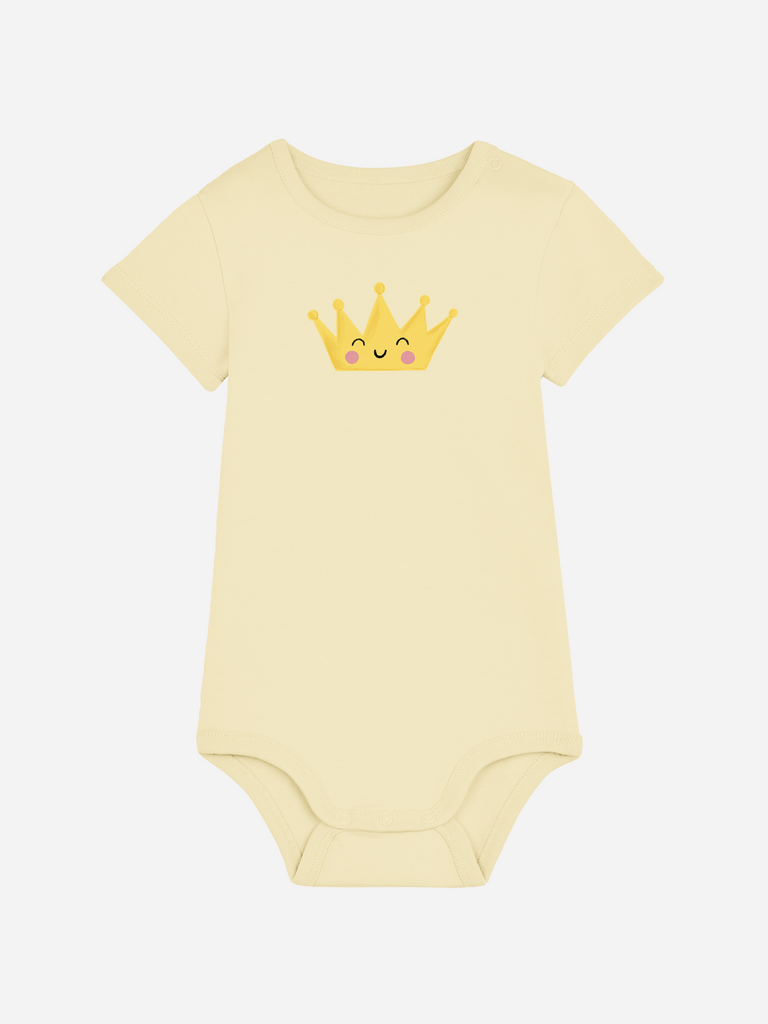 Personalisierter Baby-Body in Gelb mit einer charmanten Krone, ideal als Geschenk zur Geburt.
