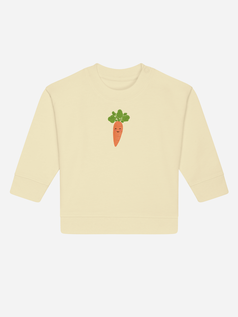 Personalisierbarer Bio-Pullover für Kinder (0-3 J.) mit fröhlicher Karotte-Grafik auf weichem, beigem Stoff.