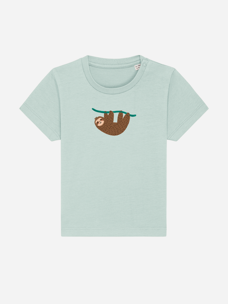 Personalisierbares Bio-T-Shirt für Kinder mit Faultier-Design in sanfter mintgrüner Farbe.