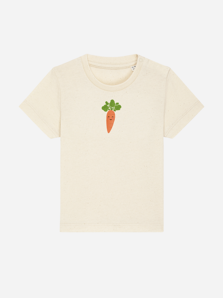 Personalisierbares Bio-T-Shirt für Kinder mit Karottenmotiv, ideal für Veggie-Fans.